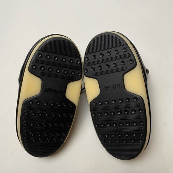 Womens Short Icon Pumps Moon Boots Black Waterproof NWT Size 4.5/5.5 - Picture 4 of 6
